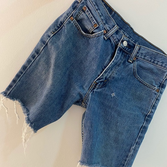 Levi’s 505 Men’s Shorts W30 L32 - Picture 4 of 4